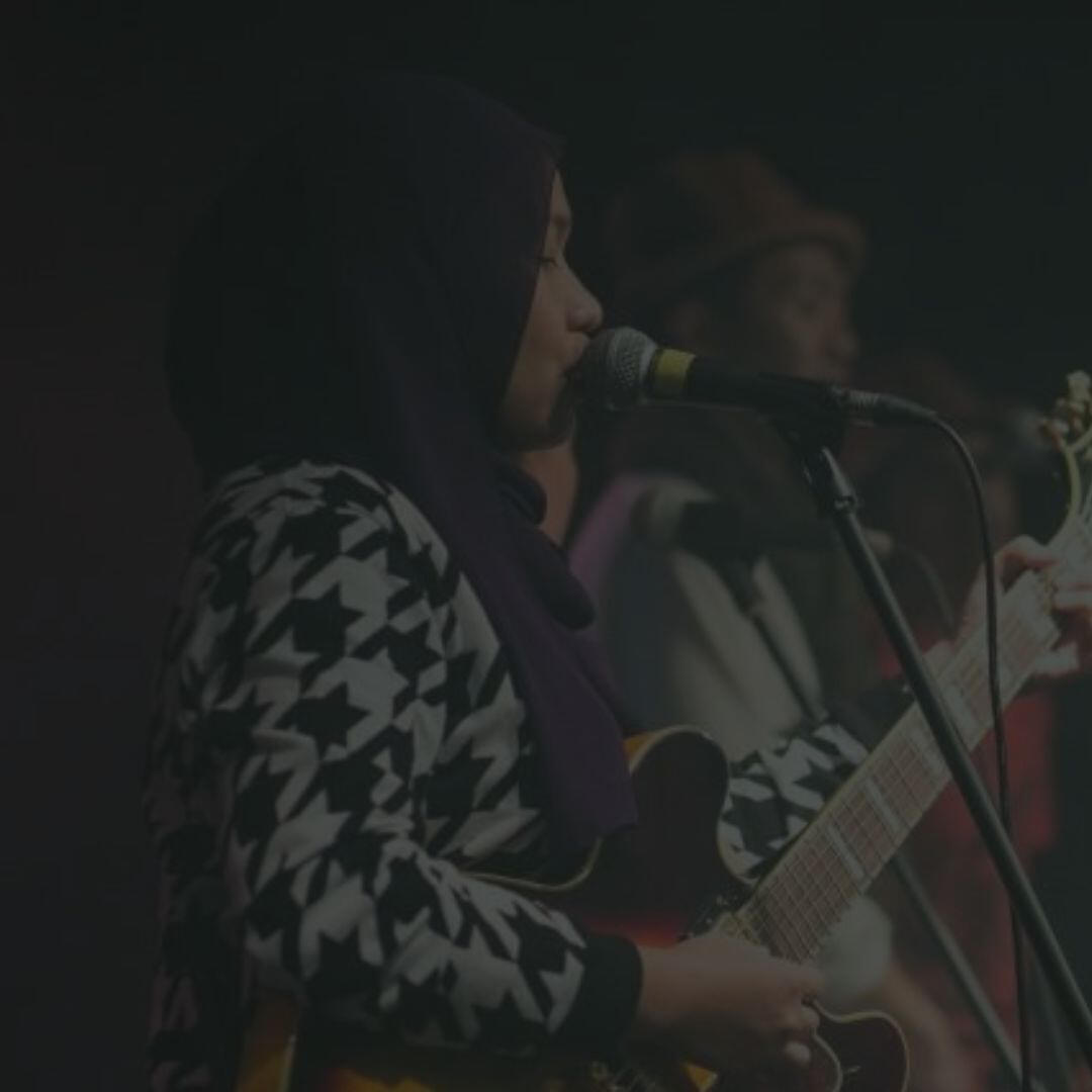 60 mins guitar classes SGD $75